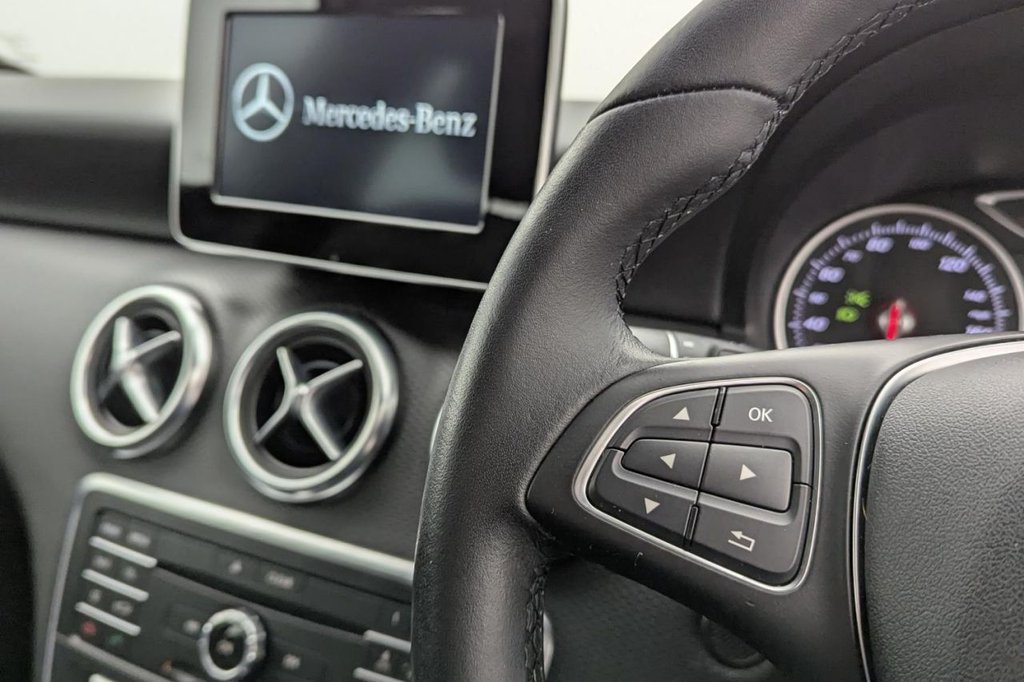USED 2016 16 MERCEDES-BENZ A-CLASS 1.6 A180 SE Hatchback 5dr Petrol Manual Euro 6 (s/s) (122 ps) Apple Car Play DAB