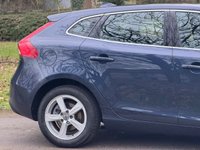 USED 2015 15 VOLVO V40 1.6 D2 SE Nav Hatchback 5dr Diesel Manual Euro 5 (s/s) (115 ps) 