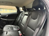 USED 2015 15 VOLVO V40 1.6 D2 SE Nav Hatchback 5dr Diesel Manual Euro 5 (s/s) (115 ps) 