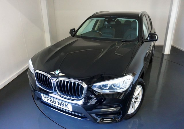 2018 68 BMW X3 2.0 20d SE SUV 5dr Diesel Auto xDrive Euro 6 (s/s) (190 ps)-1 FORMER KEEPER-FINISHED IN JET BLACK-HEATED BLACK VERNASCA LEATHER UPHOLSTERY-DUAL CLIMATE CONTROL-MFSW-CRUISE CONTROL-DAB RADIO-BLUETOOTH-SATNAV.