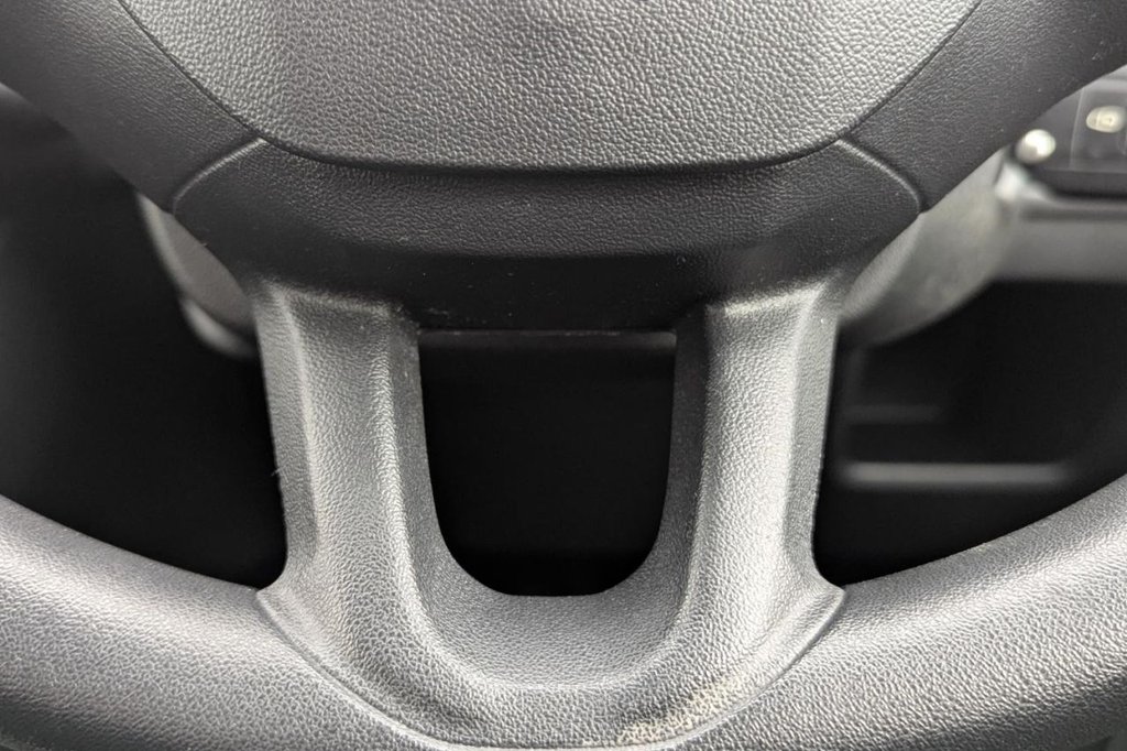 USED 2012 62 PEUGEOT 208 1.2 VTi Active Hatchback 5dr Petrol Manual Euro 5 (82 ps) Cruise Control, Bluetooth