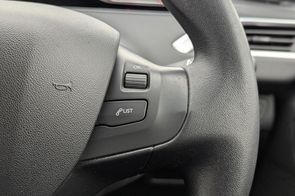 USED 2012 62 PEUGEOT 208 1.2 VTi Active Hatchback 5dr Petrol Manual Euro 5 (82 ps) Cruise Control, Bluetooth