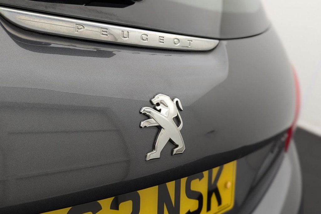 USED 2012 62 PEUGEOT 208 1.2 VTi Active Hatchback 5dr Petrol Manual Euro 5 (82 ps) Cruise Control, Bluetooth