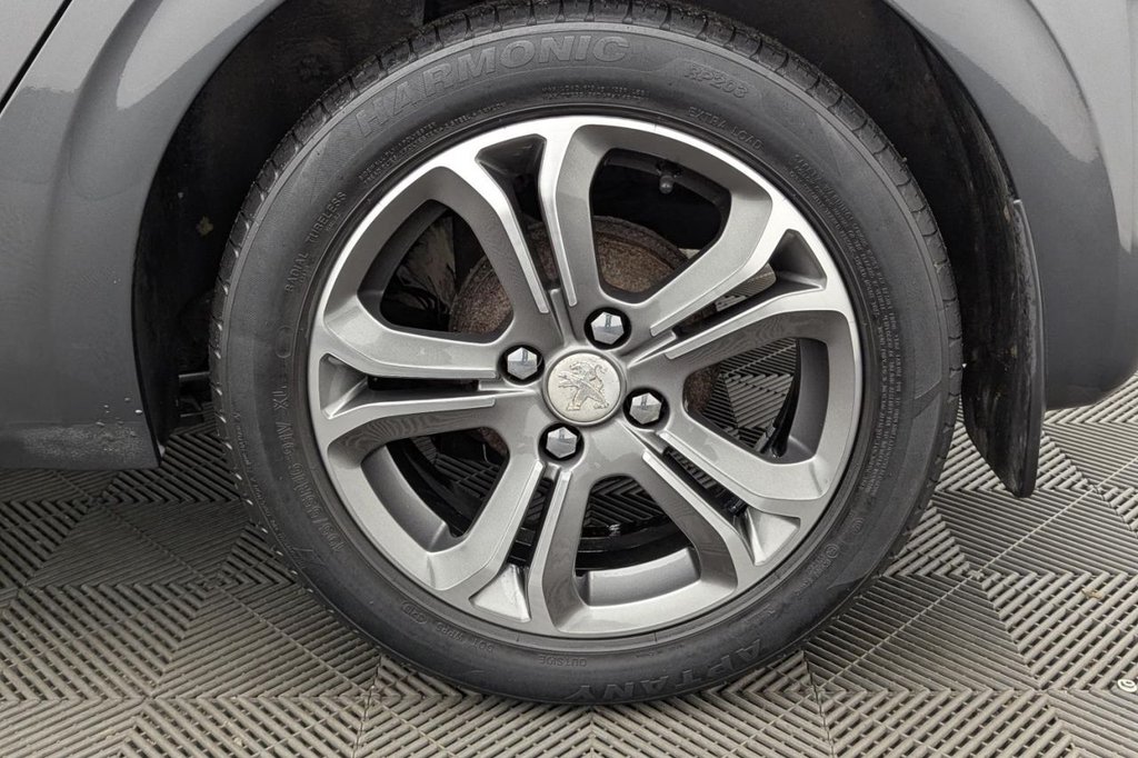 USED 2012 62 PEUGEOT 208 1.2 VTi Active Hatchback 5dr Petrol Manual Euro 5 (82 ps) Cruise Control, Bluetooth