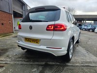 USED 2013 63 VOLKSWAGEN TIGUAN 2.0 TDI BlueMotion Tech R-Line SUV 5dr Diesel Manual 4WD Euro 5 (s/s) (140 ps) R-Line Design