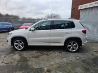 USED 2013 63 VOLKSWAGEN TIGUAN 2.0 TDI BlueMotion Tech R-Line SUV 5dr Diesel Manual 4WD Euro 5 (s/s) (140 ps) R-Line Design