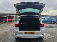 USED 2013 63 VOLKSWAGEN TIGUAN 2.0 TDI BlueMotion Tech R-Line SUV 5dr Diesel Manual 4WD Euro 5 (s/s) (140 ps) R-Line Design