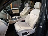 USED 2021 21 BMW X5 3.0 40d MHT M Sport SUV 5dr Diesel Hybrid Auto xDrive Euro 6 (s/s) (340 ps) HUGE SPEC, M SPORT PRO PACKAGE - COMFORT PACKAGE - TECHNOLOGY PACKAGE - VISIBILITY PACK - SKY LOUNGE PANORAMIC ROOF SYSTEM - DRAVIT GREY - CREAM INTERIOR - HEATED CUP HOLDERS - CAR PLAY - 12 MONTH WARRANTY - FULL SERVICE HISTORY