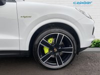 USED 2023 23 PORSCHE CAYENNE 3.0 V6 E-Hybrid 17.9kWh Platinum Edition Coupe 5dr Petrol Plug-in Hybrid TiptronicS 4WD Euro 6 (s/s) (3.6kW Charger) (462 ps) 1 OWNER+HUD+PANROOF+22"AW+HUGE SPEC