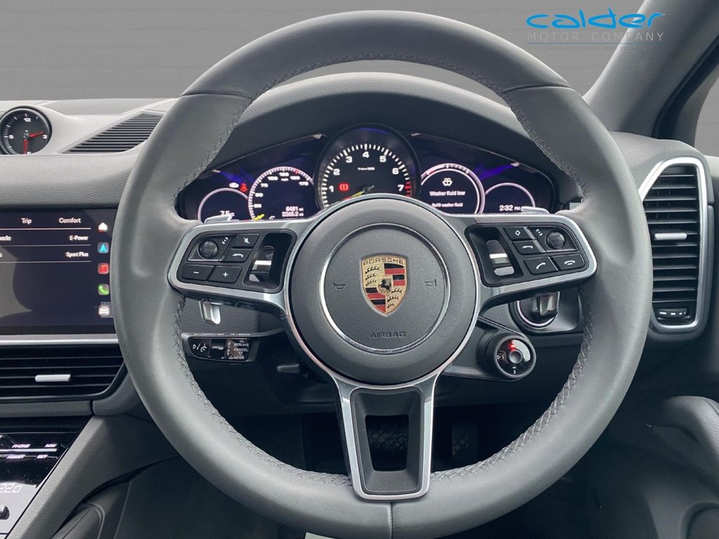 USED 2023 23 PORSCHE CAYENNE 3.0 V6 E-Hybrid 17.9kWh Platinum Edition Coupe 5dr Petrol Plug-in Hybrid TiptronicS 4WD Euro 6 (s/s) (3.6kW Charger) (462 ps) 1 OWNER+HUD+PANROOF+22"AW+HUGE SPEC