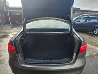 USED 2017 17 JAGUAR XF 2.0d Portfolio Saloon 4dr Diesel Auto AWD Euro 6 (s/s) (240 ps) Main Dealer History