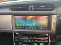 USED 2017 17 JAGUAR XF 2.0d Portfolio Saloon 4dr Diesel Auto AWD Euro 6 (s/s) (240 ps) Main Dealer History