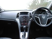 USED 2014 63 VAUXHALL ASTRA 1.6 16v Elite Hatchback 5dr Petrol Auto Euro 5 (115 ps) www.suffolkcarcentre.co.uk - Located at Ilketshall