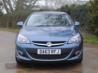 USED 2014 63 VAUXHALL ASTRA 1.6 16v Elite Hatchback 5dr Petrol Auto Euro 5 (115 ps) www.suffolkcarcentre.co.uk - Located at Ilketshall