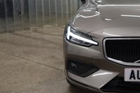 USED 2018 68 VOLVO V60 2.0 D3 Momentum Pro Estate 5dr Diesel Manual Euro 6 (s/s) (150 ps) FANTASTIC SPEC WITH 5 MAIN DEALER SERVICE STAMPS