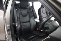 USED 2018 68 VOLVO V60 2.0 D3 Momentum Pro Estate 5dr Diesel Manual Euro 6 (s/s) (150 ps) FANTASTIC SPEC WITH 5 MAIN DEALER SERVICE STAMPS