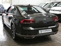 USED 2021 70 VOLKSWAGEN PASSAT 1.4 TSI 13kWh GTE Saloon 4dr Petrol Plug-in Hybrid DSG Euro 6 (s/s) (218 ps) SAT NAV HEATED LEATHER INTERIOR REAR VIEW CAMERA PARKING SENSORS 1 OWNER SERVICE HISTORY WARRANTY