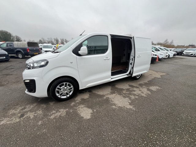 View our VAUXHALL VIVARO