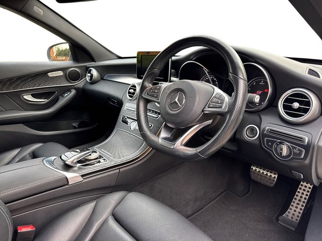 2017 MERCEDES-BENZ C-CLASS 2.1 C250d AMG Line Saloon 4dr Diesel G-Tronic+ Euro 6 (s/s) (204 ps) - Photo 9