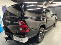 USED 2021 21 TOYOTA HILUX 2.4 D-4D Invincible Pickup Double Cab 4dr Diesel Auto 4WD Euro 6 (s/s) (150 ps) STUNNING - MAIN DEALER WARRANTY*