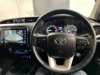 USED 2021 21 TOYOTA HILUX 2.4 D-4D Invincible Pickup Double Cab 4dr Diesel Auto 4WD Euro 6 (s/s) (150 ps) STUNNING - MAIN DEALER WARRANTY*
