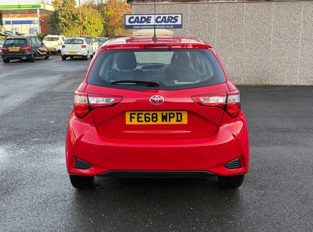 2018 TOYOTA YARIS - Photo 6