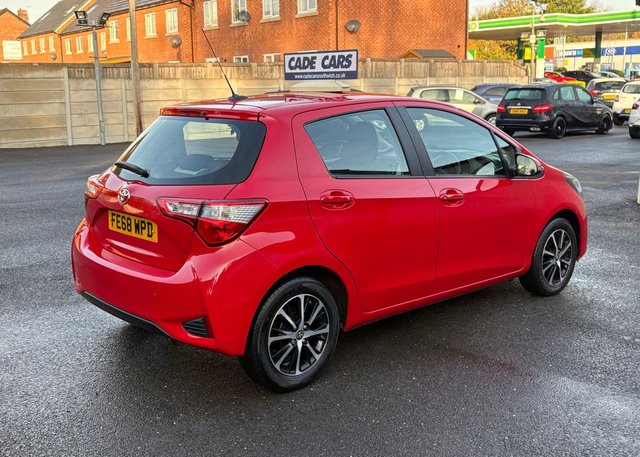 2018 TOYOTA YARIS - Photo 7