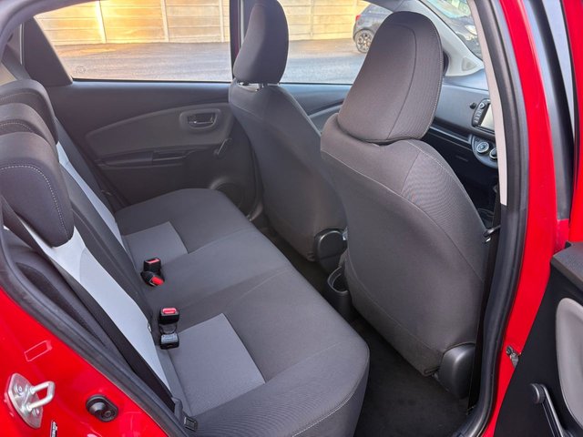 2018 TOYOTA YARIS - Photo 11