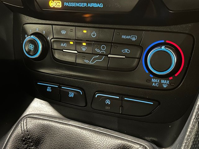 View our FORD TOURNEO CONNECT