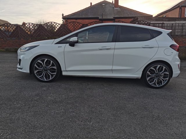 2023 FORD FIESTA - Photo 4