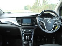 USED 2018 18 VAUXHALL MOKKA X 1.4i Turbo ecoTEC Active SUV 5dr Petrol Manual Euro 6 (s/s) (140 ps) www.suffolkcarcentre.co.uk - Located at Ilketshall