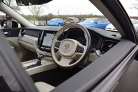 USED 2019 19 VOLVO XC60 2.0 T5 Momentum SUV 5dr Petrol Auto AWD Euro 6 (s/s) (250 ps) PAN ROOF / 360 / INTELLISAFE