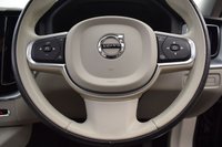 USED 2019 19 VOLVO XC60 2.0 T5 Momentum SUV 5dr Petrol Auto AWD Euro 6 (s/s) (250 ps) PAN ROOF / 360 / INTELLISAFE