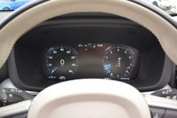 USED 2019 19 VOLVO XC60 2.0 T5 Momentum SUV 5dr Petrol Auto AWD Euro 6 (s/s) (250 ps) PAN ROOF / 360 / INTELLISAFE