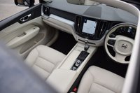 USED 2019 19 VOLVO XC60 2.0 T5 Momentum SUV 5dr Petrol Auto AWD Euro 6 (s/s) (250 ps) PAN ROOF / 360 / INTELLISAFE