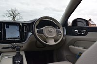 USED 2019 19 VOLVO XC60 2.0 T5 Momentum SUV 5dr Petrol Auto AWD Euro 6 (s/s) (250 ps) PAN ROOF / 360 / INTELLISAFE