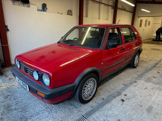 View our VOLKSWAGEN GOLF