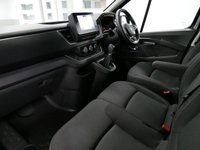 USED 2023 23 RENAULT TRAFIC 30 2.0 DCI 170 BHP LL LONG SPORT EDC AUTO 9 SEATER 1 OWNER | SAT NAV | AUTOMATIC | 9 SEATER