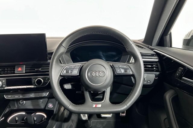 2020 AUDI A4 - Photo 4