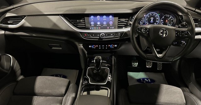 View our VAUXHALL INSIGNIA