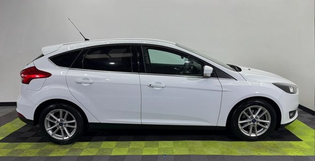 2016 FORD FOCUS - Photo 8