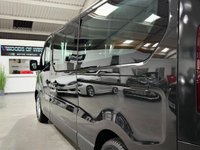 USED 2020 20 RENAULT TRAFIC 2.0 dCi ENERGY 30 Sport Nav Minibus Double Cab 5dr Diesel Manual LWB Euro 6 (s/s) (9 Seat) (145 ps) 