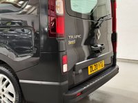 USED 2020 20 RENAULT TRAFIC 2.0 dCi ENERGY 30 Sport Nav Minibus Double Cab 5dr Diesel Manual LWB Euro 6 (s/s) (9 Seat) (145 ps) 