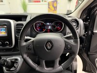 USED 2020 20 RENAULT TRAFIC 2.0 dCi ENERGY 30 Sport Nav Minibus Double Cab 5dr Diesel Manual LWB Euro 6 (s/s) (9 Seat) (145 ps) 