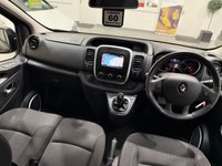 USED 2020 20 RENAULT TRAFIC 2.0 dCi ENERGY 30 Sport Nav Minibus Double Cab 5dr Diesel Manual LWB Euro 6 (s/s) (9 Seat) (145 ps) 