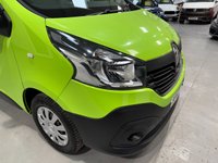 USED 2018 67 RENAULT TRAFIC 1.6 dCi ENERGY 27 Business Minibus Double Cab 5dr Diesel Manual SWB Euro 6 (s/s) (9 Seat) (95 ps) 