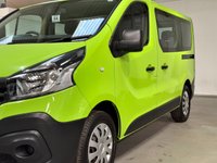 USED 2018 67 RENAULT TRAFIC 1.6 dCi ENERGY 27 Business Minibus Double Cab 5dr Diesel Manual SWB Euro 6 (s/s) (9 Seat) (95 ps) 