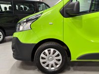 USED 2018 67 RENAULT TRAFIC 1.6 dCi ENERGY 27 Business Minibus Double Cab 5dr Diesel Manual SWB Euro 6 (s/s) (9 Seat) (95 ps) 