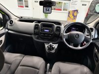 USED 2018 67 RENAULT TRAFIC 1.6 dCi ENERGY 27 Business Minibus Double Cab 5dr Diesel Manual SWB Euro 6 (s/s) (9 Seat) (95 ps) 