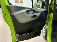 USED 2018 67 RENAULT TRAFIC 1.6 dCi ENERGY 27 Business Minibus Double Cab 5dr Diesel Manual SWB Euro 6 (s/s) (9 Seat) (95 ps) 